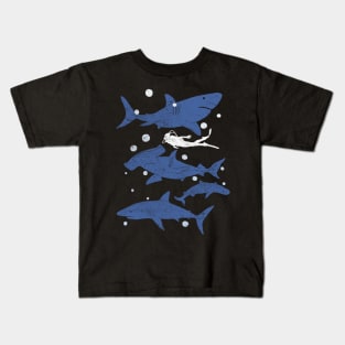 GREAT OCEAN ADVENTURES V2 Kids T-Shirt